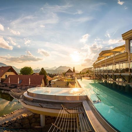Dilly - Das Nationalpark Resort Виндишгарстен Экстерьер фото